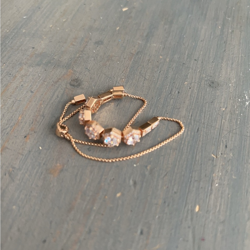 Stunning Henri Bendel bracelet☀️ - Picture 6 of 8